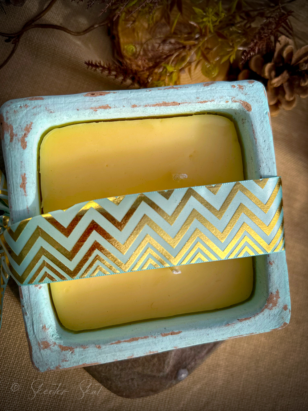 Mosquito Repelling Candles Ceramic Square Turquoise Embossed Bergamont/Ylang Ylang - Image 3