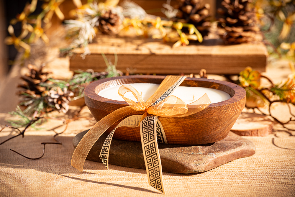Mosquito Repelling Candles Dark Wood Bowl Lavender Pine - Image 1