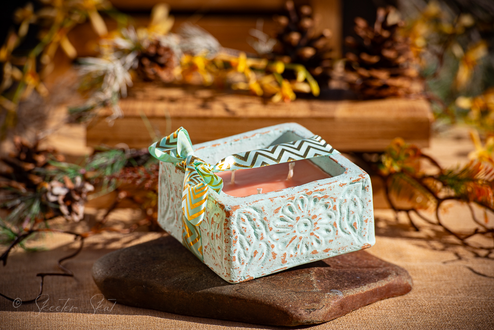 Mosquito Repelling Candles Ceramic Square Turquoise Embossed Bergamont/Lavender - Image 2
