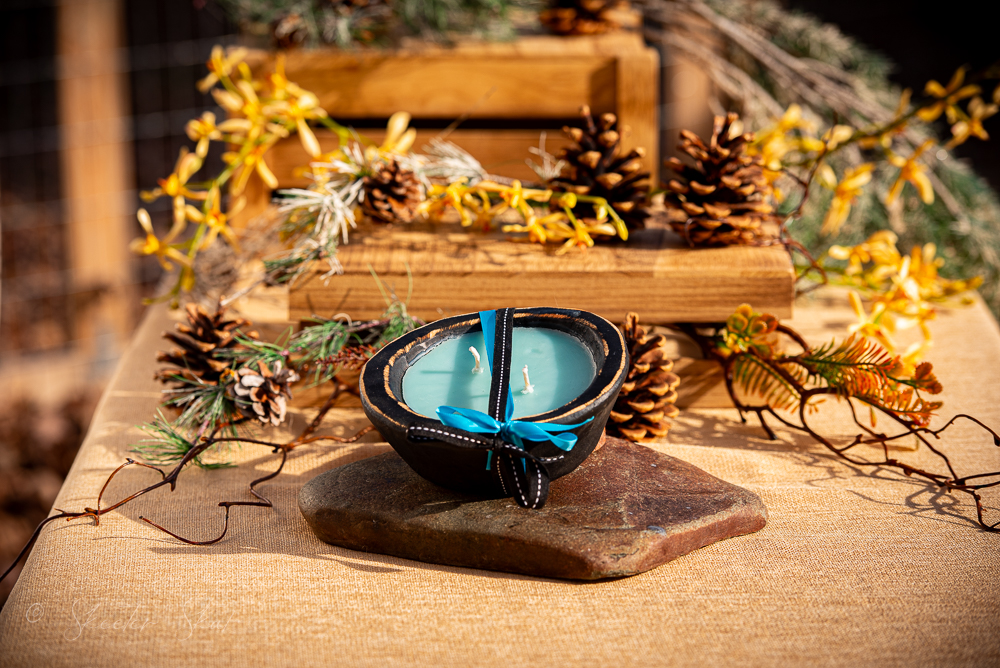 Mosquito Repelling Candles Rustic Black Wood Bowl Lavender/Pine - Image 3