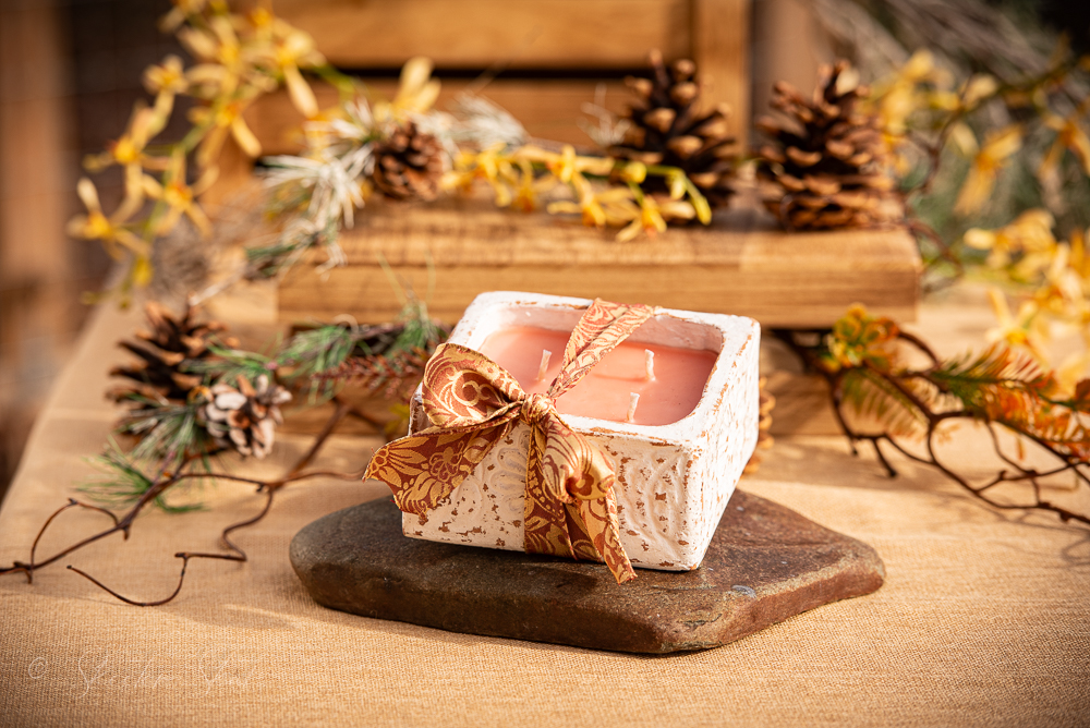 Mosquito Repelling Candles Ceramic Square White Embossed Bergamont/Lavender - Image 6